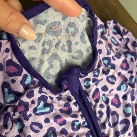 Little sleepies purple animal print sleeper 3-6 months - Picture 3 of 3